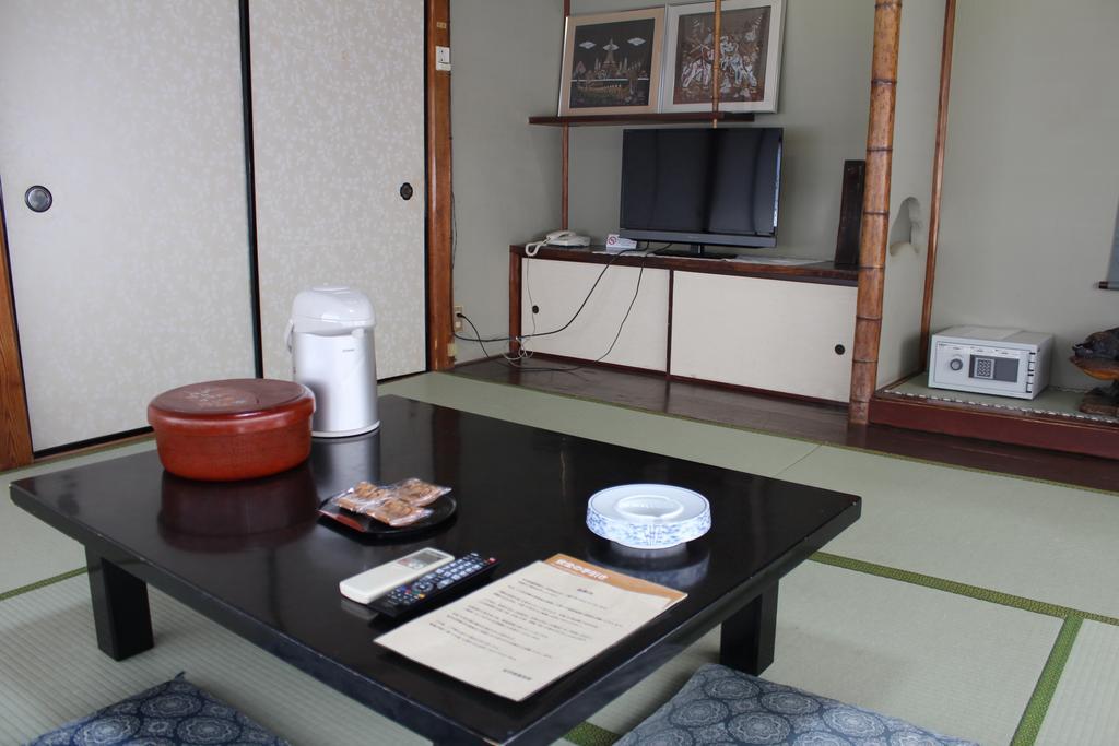 Kinokuniya Ryokan Fujisawa Exterior photo